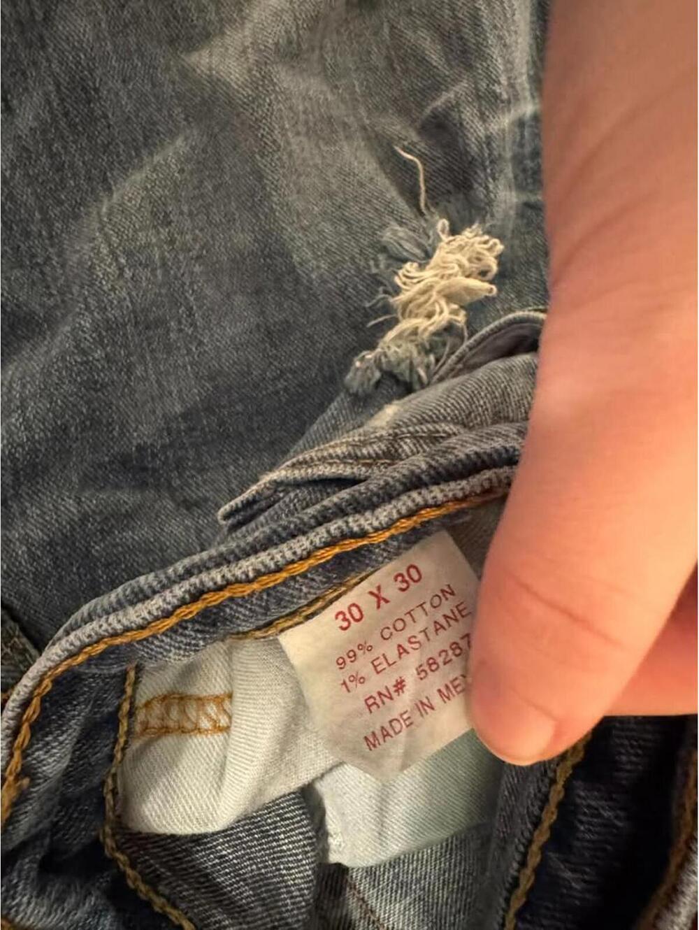 Men's Size 30/30 Arizona Jeans - Picture 3 of 3